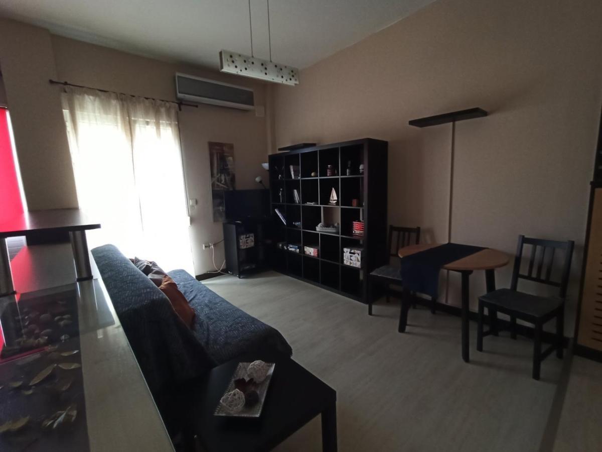 Modern Apartment, 5΄ Walk From Central Metro Station Atina Dış mekan fotoğraf